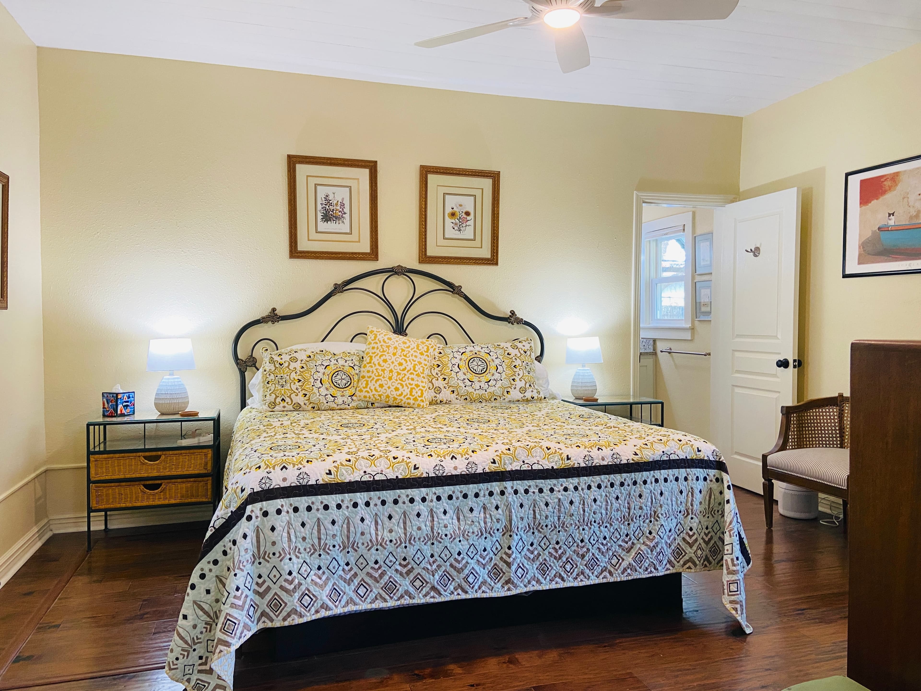 New Braunfels Cottage interior view 7 at Comal Inn boutique vacation rental New Braunfels TX