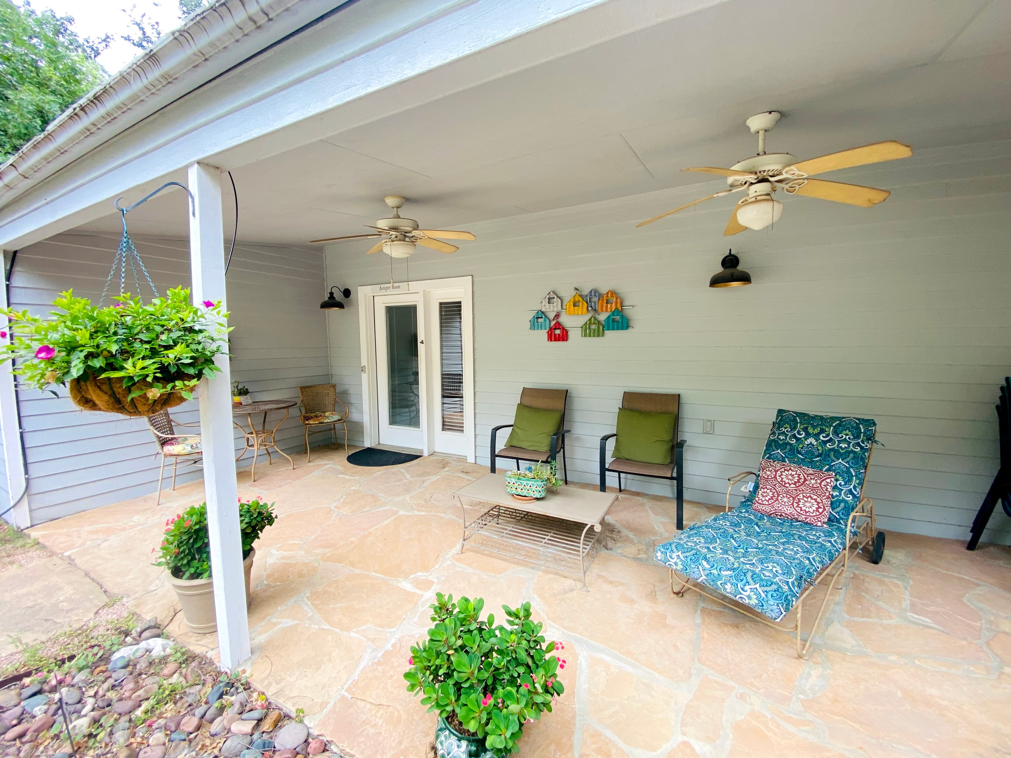 Juniper Room — Secluded Studio with Garden Patio & Jetted Tub interior view 5 at Comal Inn boutique vacation rental New Braunfels TX